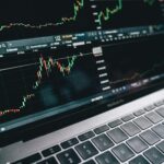How can AI be used in risk management?